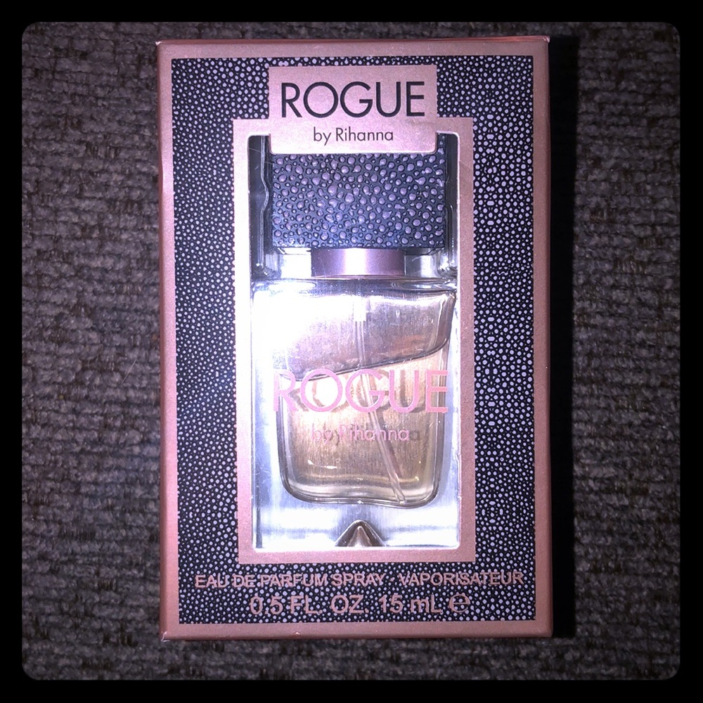 Rogue by Rihanna fragrance